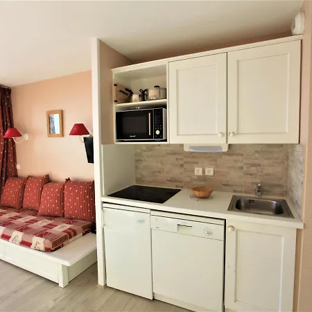 5 Personnes Au Pied Des Pistes Avec Balcon Et Wifi - Fr-1-314-172